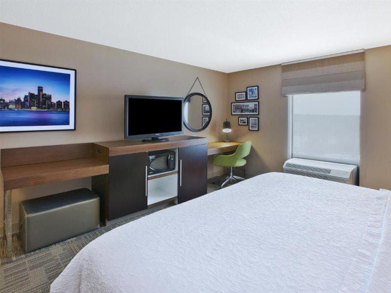 Hampton Inn Commerce/Нови Экстерьер фото