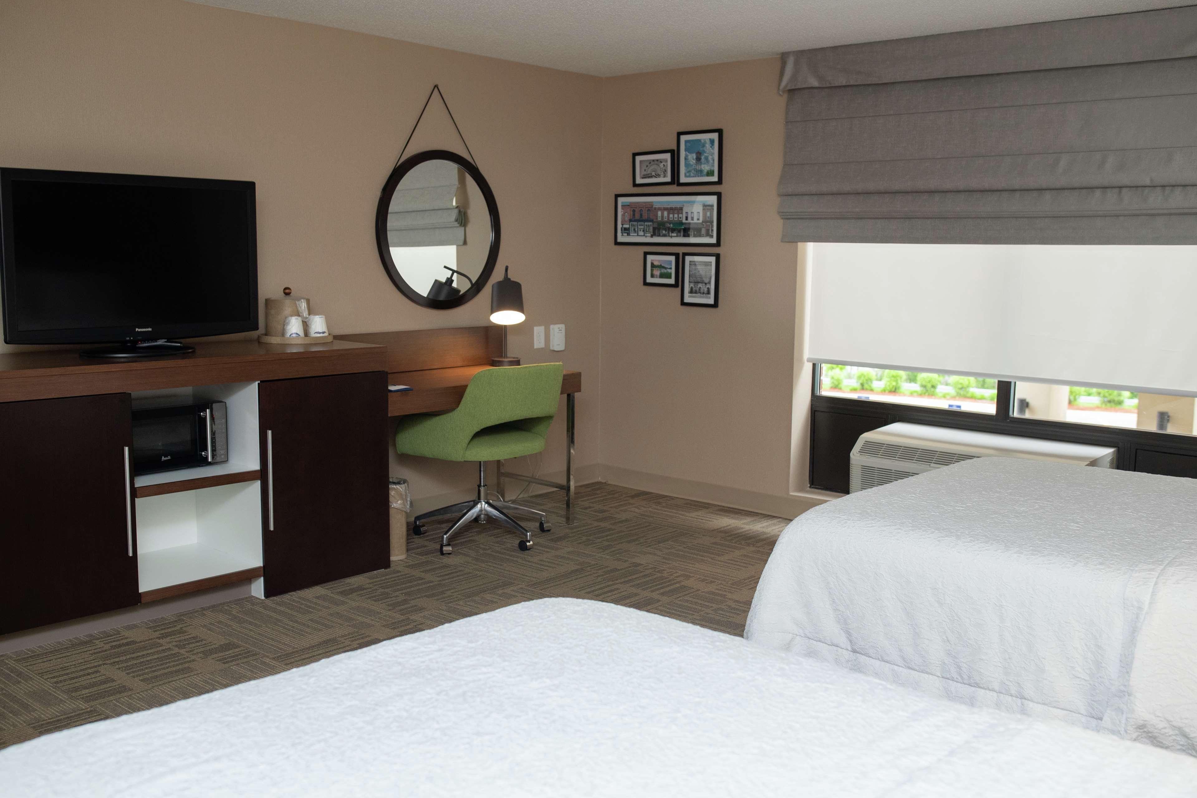 Hampton Inn Commerce/Нови Экстерьер фото