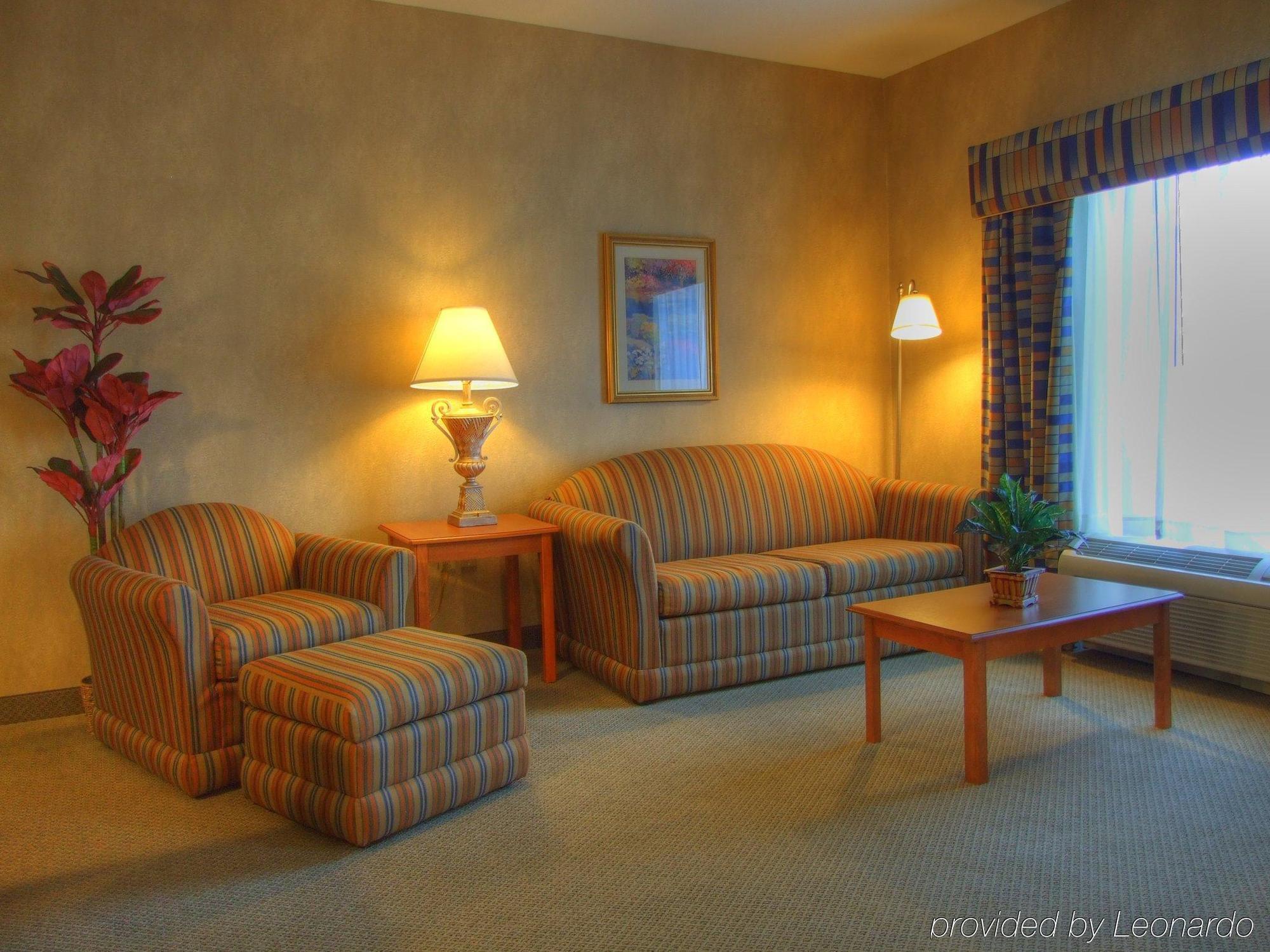 Hampton Inn Commerce/Нови Номер фото