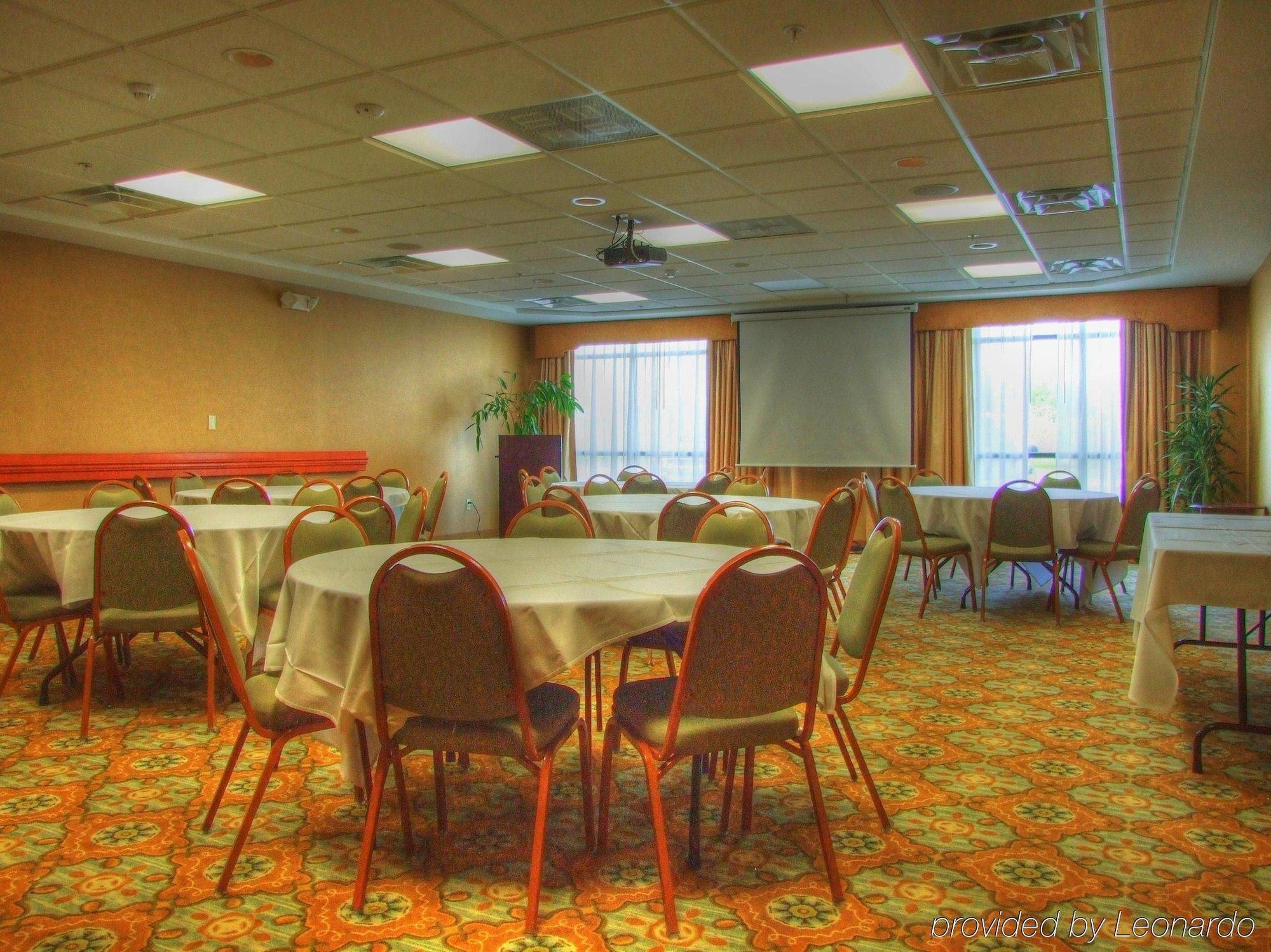 Hampton Inn Commerce/Нови Ресторан фото